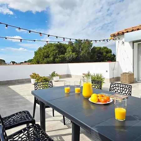Deborah Villa L' Escala