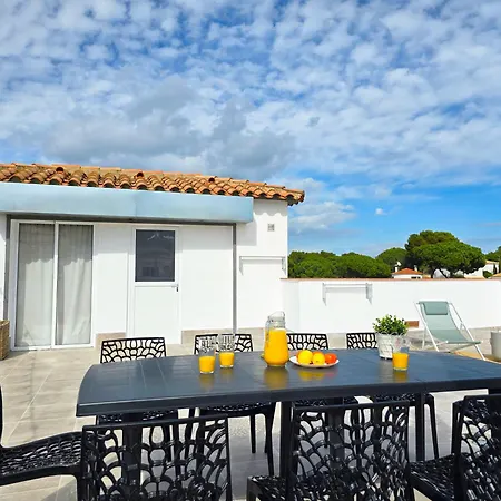 Deborah Villa L'Escala